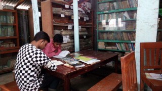 রায়পুরায় ৫০ বছর ধরে জ্ঞানের আলো ছড়াচ্ছে “জাগরণী” পাঠাগার