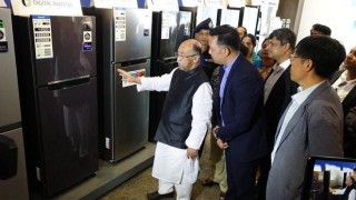 শিবপুরে ফেয়ার ইলেকট্রনিক্সের কারখানা পরিদর্শনে শিল্পমন্ত্রী