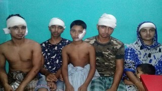 শিবপুরে জমি সংক্রান্ত বিরোধের জেরে হামলায় আহত ৭ শিবপুরে জমি সংক্রান্ত বিরোধের জেরে হামলায় আহত ৭