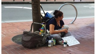 ধনী আমেরিকাতেও দারিদ্র্য