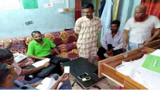 পলাশে মসজিদের ইমামের বাসায় চুরি পলাশে মসজিদের ইমামের বাসায় চুরি