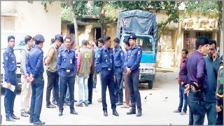 মেহেরপুরে বোমা আতঙ্কের অবসান! মেহেরপুরে বোমা আতঙ্কের অবসান!