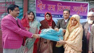 শিবপুরে অসহায় গরীব মানুষের মাঝে কম্বল বিতরণ শিবপুরে অসহায় গরীব মানুষের মাঝে কম্বল বিতরণ