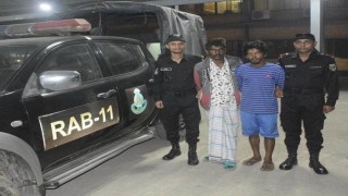 দেশী মদ ও গাঁজাসহ দুইজন গ্রেফতার দেশী মদ ও গাঁজাসহ দুইজন গ্রেফতার