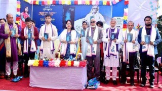 মাধবদীতে আত্মজীবনী 'স্মৃতিমঞ্জুষা'র আবরণ উন্মোচন