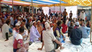 দ্বিতীয় দিনেও আমরণ অনশন নরসিংদীর ইউএমসি জুটমিলে