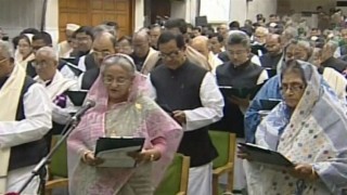 জাতীয় সংসদ ভবনে শপথ নিলেন নবনির্বাচিত সংসদ সদস্যরা জাতীয় সংসদ ভবনে শপথ নিলেন নবনির্বাচিত সংসদ সদস্যরা