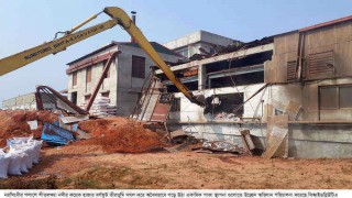 পলাশে শীতলক্ষ্যার তীরের অবৈধ স্থাপনা উচ্ছেদ করলো বিআইডব্লিউটিএ