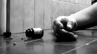 মনোহরদীতে প্রেমিকের সাথে অভিমান করে কলেজ ছাত্রীর আত্মহত্যা