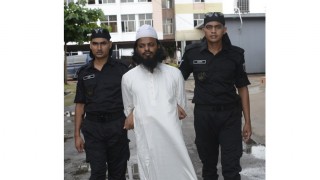 একাধিক ছাত্রীকে ধর্ষণের অভিযোগে মাদ্রাসার প্রধান শিক্ষক গ্রেফতার একাধিক ছাত্রীকে ধর্ষণের অভিযোগে মাদ্রাসার প্রধান শিক্ষক গ্রেফতার