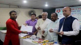 সম্মাননা পেলেন সাংবাদিক খন্দকার শাহিন