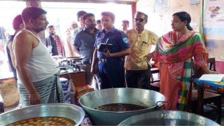 পলাশে ভেজাল বিরোধী অভিযান: ৭০ হাজার টাকা জরিমানা