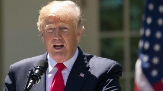 ইরানের সঙ্গে ট্রাম্পের চুক্তি ছিন্ন করার কারণ ওবামা বিদ্বেষ   