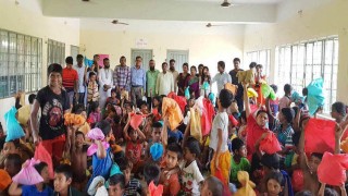 নরসিংদীতে নতুন জামা পেয়ে খুশি ৩২৫ সুবিধাবঞ্চিত শিশু
