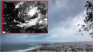 বঙ্গোপসাগরে শক্তি বাড়িয়ে ধেয়ে আসছে ঘূর্ণিঝড় 'বুলবুল' বঙ্গোপসাগরে শক্তি বাড়িয়ে ধেয়ে আসছে ঘূর্ণিঝড় 'বুলবুল'