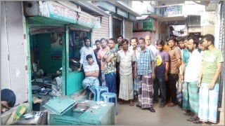 নরসিংদীর ঘোড়াশাল বাজারে ৬ স্বর্ণের দোকানে ডাকাতি; ১০৯ ভরি স্বর্ণ ও ১৮ লাখ টাকা লুট