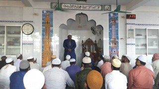 পলাশে জঙ্গিবাদ-সন্ত্রাস ও গুজব এড়াতে পুলিশের সচেতনতামূলক সভা পলাশে জঙ্গিবাদ-সন্ত্রাস ও গুজব এড়াতে পুলিশের সচেতনতামূলক সভা