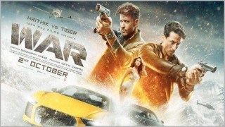 ‘ওয়ার’ ১৯ দিনেই আয় করলো ৩০০ কোটি রুপি