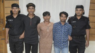 সিদ্ধিরগঞ্জে ২০০ পিস ইয়াবাসহ ০৩ জন আটক