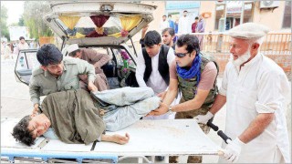 আফগানিস্তানে নামাজরত মুসল্লিদের ওপর বোমা হামলা; শিশুসহ নিহত ৬২