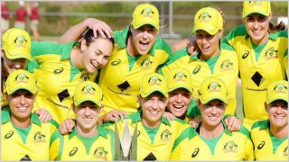 জিততে জিততে ‘ক্লান্ত’ অস্ট্রেলিয়া নারী ক্রিকেট দল!