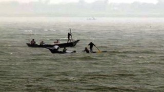 পদ্মায় নৌকাডুবি: বাবা-ছেলের মরদেহ উদ্ধার