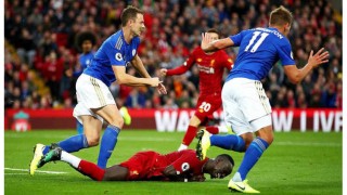 নাটকীয় ম্যাচে লেস্টারসিটিকে হারিয়ে লিভারপুলের জয়