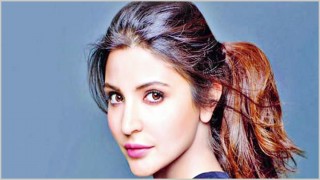 অভিনেত্রী আনুশকা শর্মা কম বয়সী ক্ষমতাধর নারী