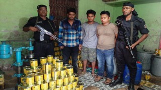 ভেজাল ও নকল গাওয়া ঘি উৎপাদন: প্রতিষ্ঠান সিলগালা, ৩ জনকে কারাদণ্ড ভেজাল ও নকল গাওয়া ঘি উৎপাদন: প্রতিষ্ঠান সিলগালা, ৩ জনকে কারাদণ্ড