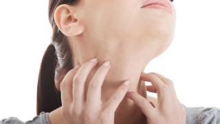 করোনাভাইরাস: গলা ব্যথা হলে যা করবেন