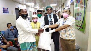 মাধবদীতে হাসপাতালের উদ্যোগে খাদ্যসামগ্রী বিতরণ মাধবদীতে হাসপাতালের উদ্যোগে খাদ্যসামগ্রী বিতরণ