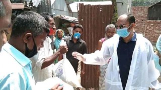 ঘোড়াশালে ১৫ হাজার মানুষের মাঝে খাদ্যসামগ্রী বিতরণ করলো যুবলীগ নেতা ঘোড়াশালে ১৫ হাজার মানুষের মাঝে খাদ্যসামগ্রী বিতরণ করলো যুবলীগ নেতা