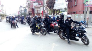 করোনাভাইরাস প্রতিরোধে নরসিংদীতে পুলিশ ও র‍্যাবের যৌথ টহল