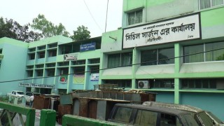 নরসিংদীতে করোনাভাইরাস আক্রান্তদের অর্ধেকই স্বাস্থ্যকর্মী