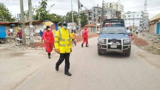 করোনাভাইরাস প্রতিরোধে নরসিংদীতে পুলিশের অভিযান অব্যাহত
