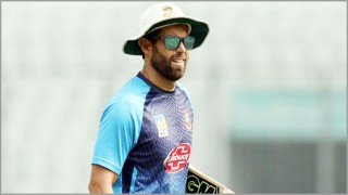 বিসিবির চাকরি ছাড়লেন ব্যাটিং কোচ নিল ম্যাকেঞ্জি