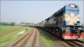 ট্রেনে জাতীয় পরিচয়পত্র রাখার শর্ত বাতিল ট্রেনে জাতীয় পরিচয়পত্র রাখার শর্ত বাতিল