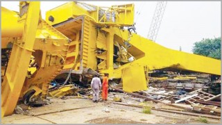 ভারতে শিপ ইয়ার্ডে ক্রেন ভেঙে নিহত ১১