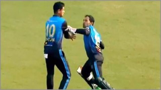 খেলার মাঠে মুশফিকের প্রশ্নবিদ্ধ আচরণ খেলার মাঠে মুশফিকের প্রশ্নবিদ্ধ আচরণ