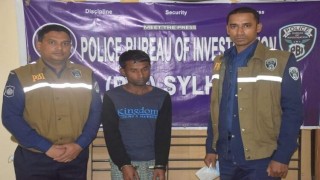 যাত্রীবাহী বাসে কলেজছাত্রীকে ধর্ষণ চেষ্টার অভিযোগে হেলপার গ্রেফতার যাত্রীবাহী বাসে কলেজছাত্রীকে ধর্ষণ চেষ্টার অভিযোগে হেলপার গ্রেফতার
