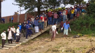 পলাশে শীতলক্ষ্যা নদী থেকে অজ্ঞাত যুবকের মরদেহ উদ্ধার পলাশে শীতলক্ষ্যা নদী থেকে অজ্ঞাত যুবকের মরদেহ উদ্ধার