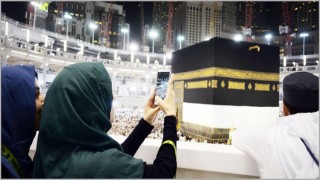 পবিত্র স্থান কাবা শরিফ ও মসজিদে নববীতে সেলফি তোলা নিষিদ্ধ