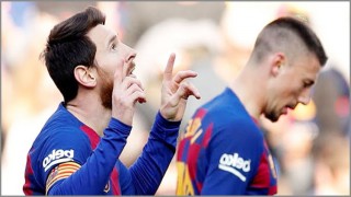 বার্সাকে শীর্ষে ফেরালেন লিওনেল মেসি