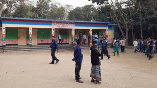 পলাশে ইউপি চেয়ারম্যানকে অতিথি না করায় ফুটবল টুর্ণামেন্ট পণ্ড পলাশে ইউপি চেয়ারম্যানকে অতিথি না করায় ফুটবল টুর্ণামেন্ট পণ্ড