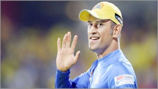 শিগগিরই ওয়ানডে ক্যারিয়ারের ইতি টানবেন ধোনি!