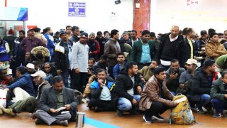 লিবিয়া থেকে ফিরলেন ১৪৮ বাংলাদেশি অভিবাসী লিবিয়া থেকে ফিরলেন ১৪৮ বাংলাদেশি অভিবাসী