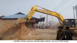 পলাশে রেলওয়ের উচ্ছেদ অভিযান: ৬ একর জমি দখলমুক্ত পলাশে রেলওয়ের উচ্ছেদ অভিযান: ৬ একর জমি দখলমুক্ত