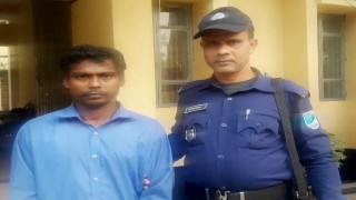 পলাশে মহানবীকে নিয়ে কটূক্তি করায় যুবক গ্রেফতার পলাশে মহানবীকে নিয়ে কটূক্তি করায় যুবক গ্রেফতার