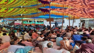 নরসিংদীর ইউএমসি জুটমিলে চতুর্থ দিনেও আমরণ অনশন