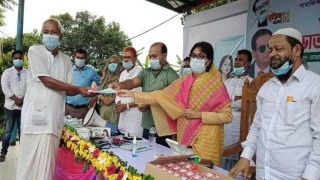 মেহেরপাড়ায় সামাজিক নিরাপত্তা বেষ্টনীর আওতায় ভাতা বিতরণ